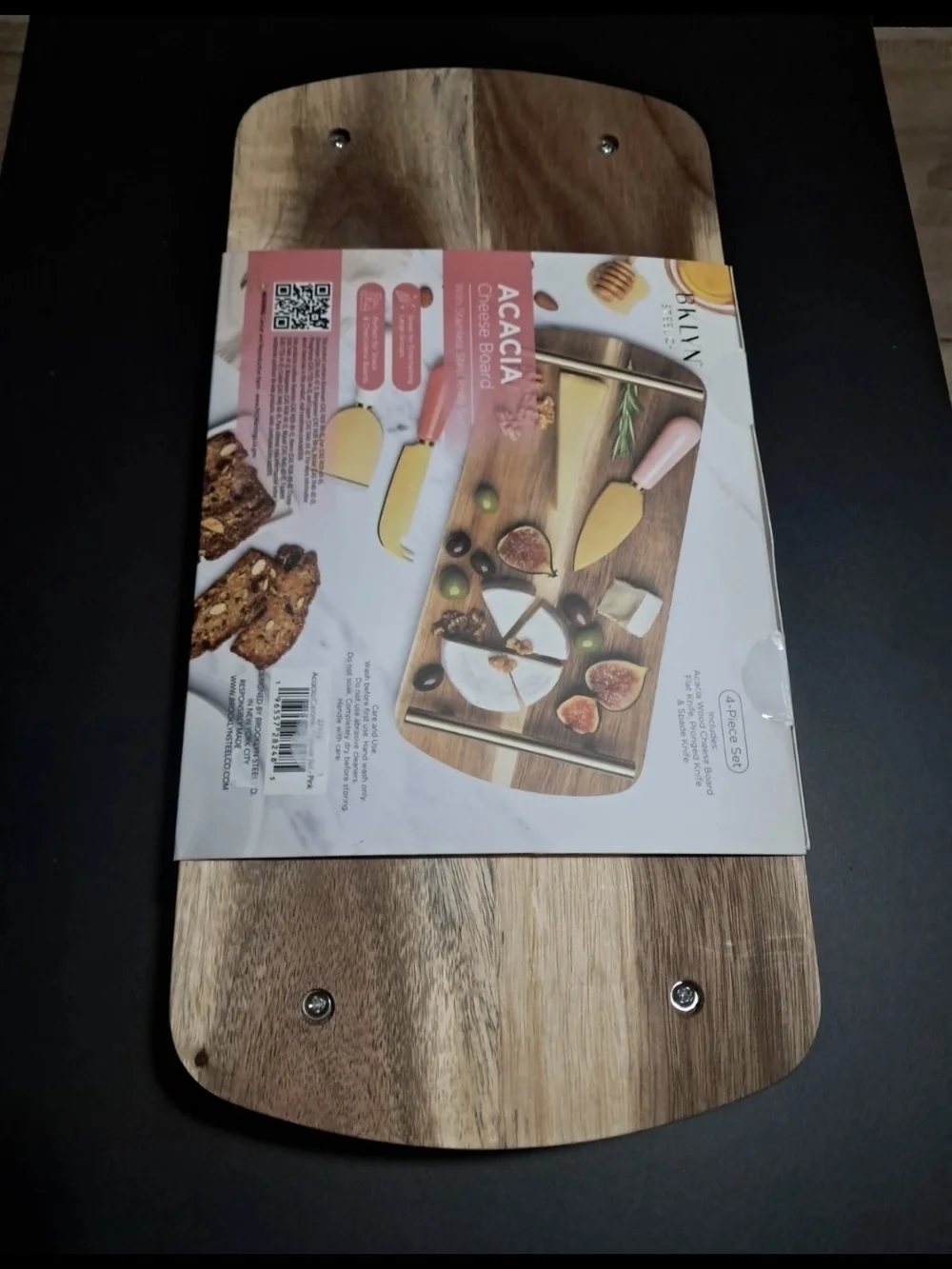 BKLYN Steel Co. Acacia Cheese Board & 4pc Stainless Steel Knife Set Pink White